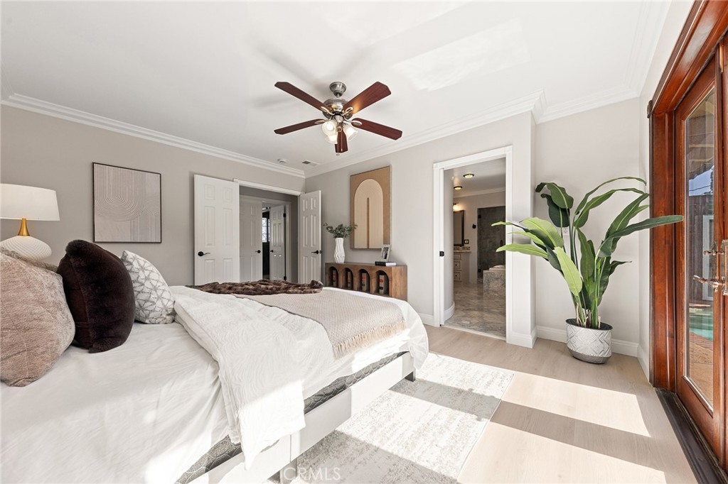1029 Burnell Oaks Lane