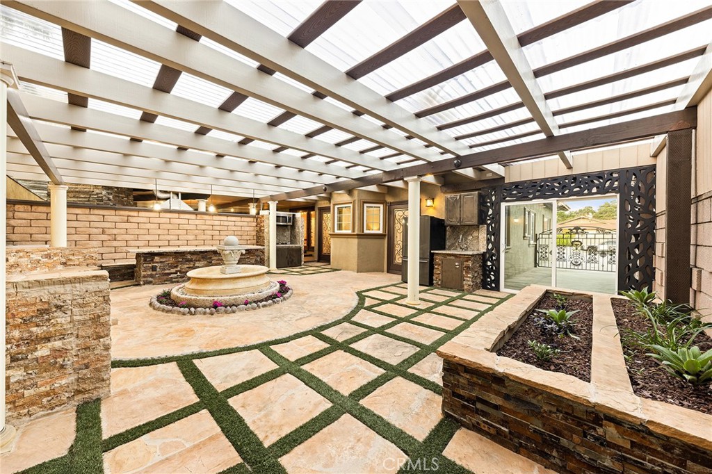 1029 Burnell Oaks Lane