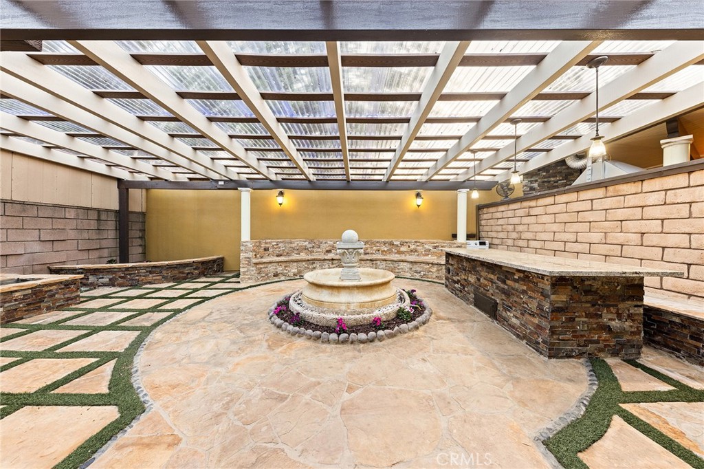 1029 Burnell Oaks Lane