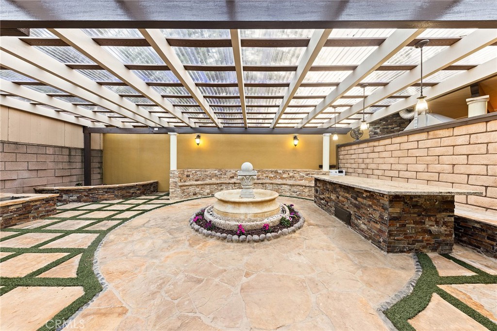 1029 Burnell Oaks Lane