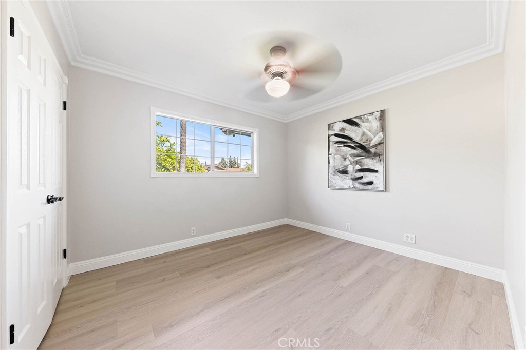 1029 Burnell Oaks Lane