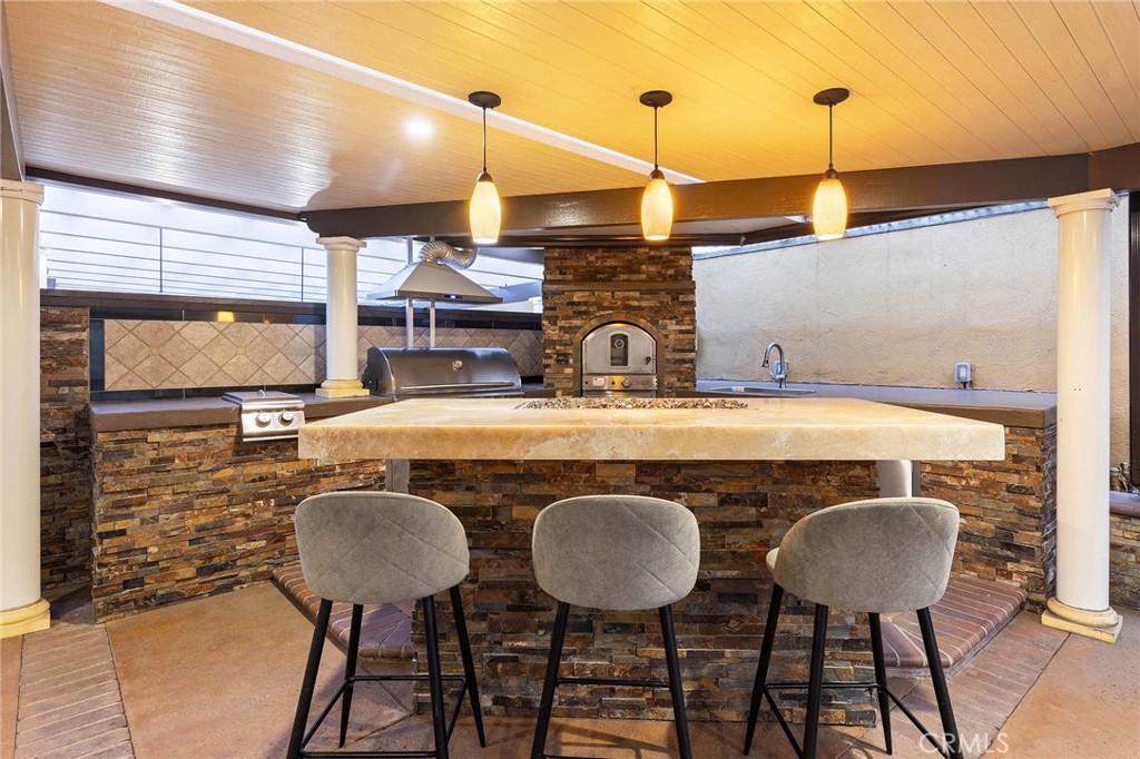 1029 Burnell Oaks Lane
