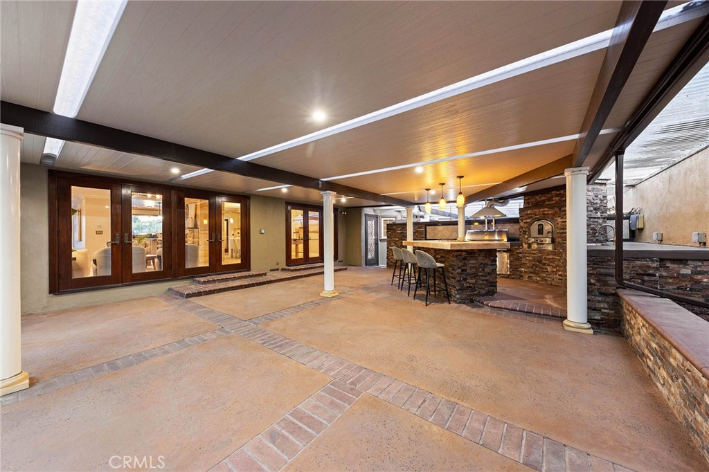 1029 Burnell Oaks Lane