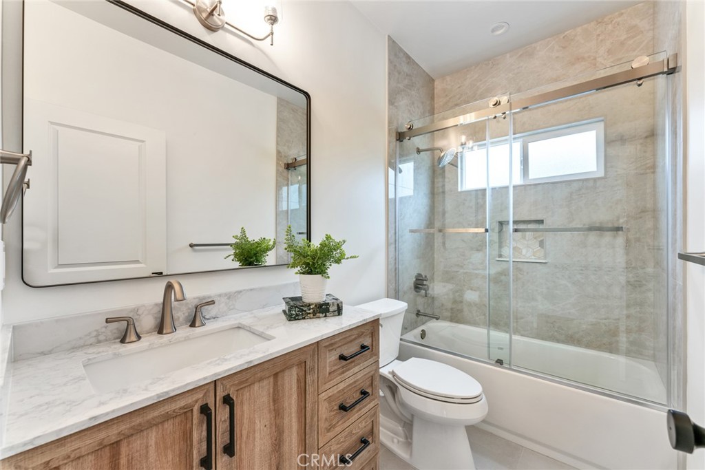 1969 Fletcher Avenue 1/2