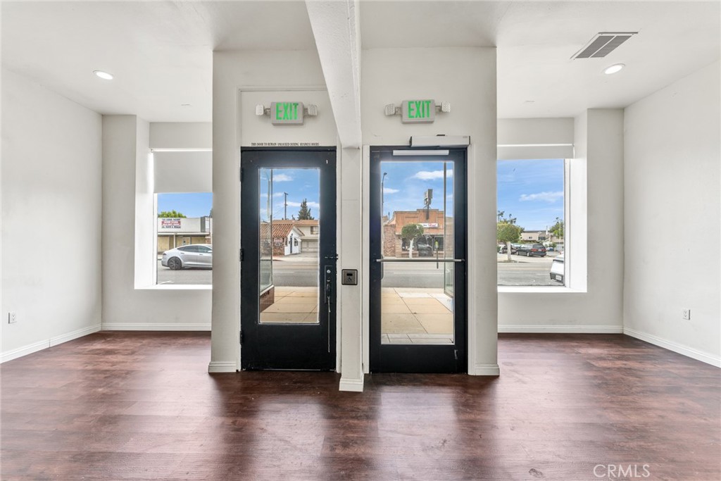 9085 Las Tunas Drive