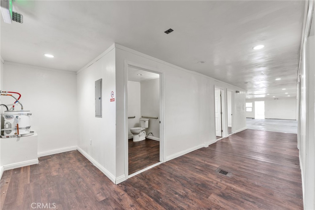 9085 Las Tunas Drive