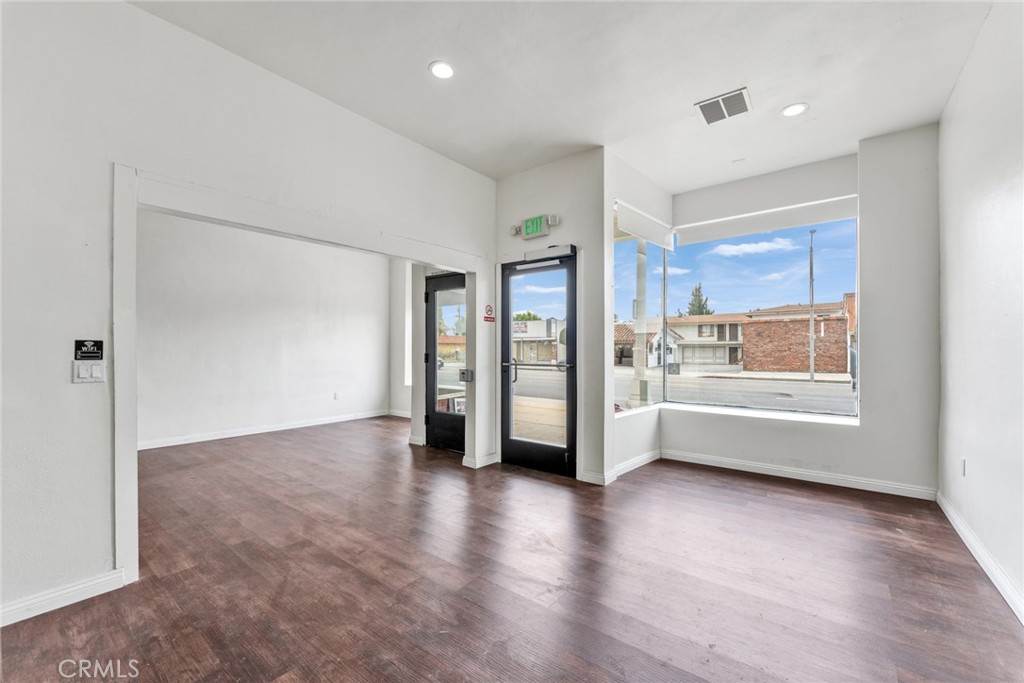 9085 Las Tunas Drive