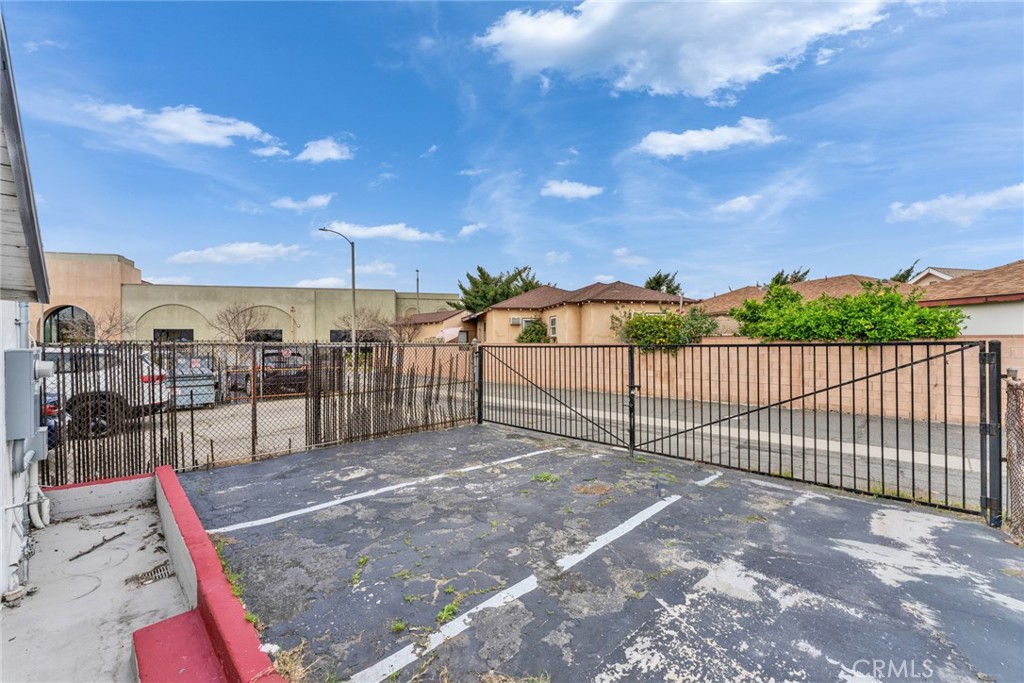 9085 Las Tunas Drive