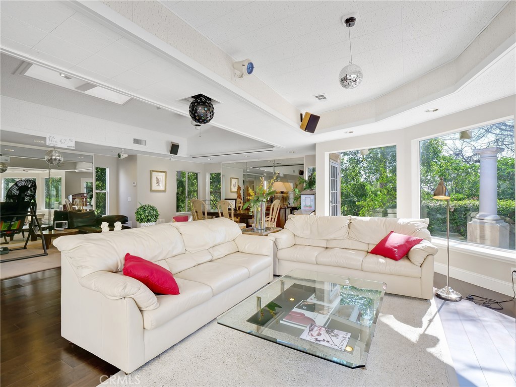 1435 Subtropic Drive