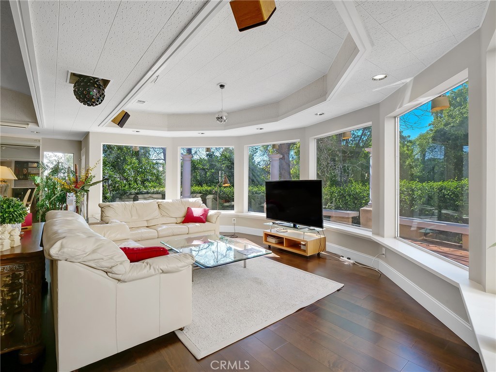 1435 Subtropic Drive