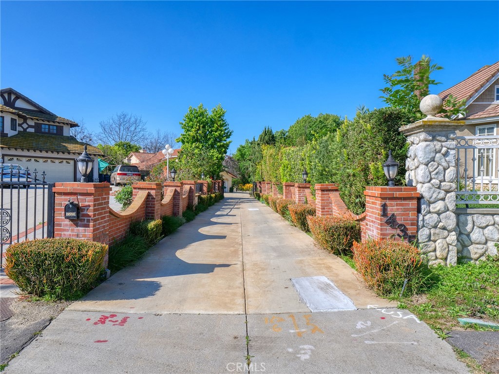 1435 Subtropic Drive