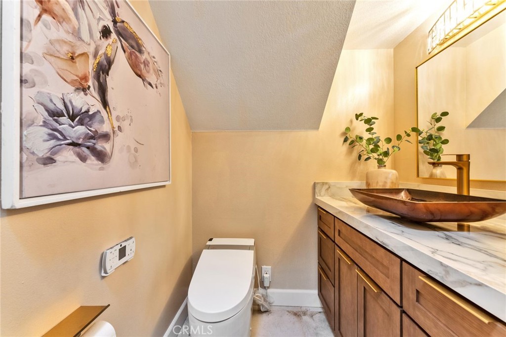 312 Torito Ln