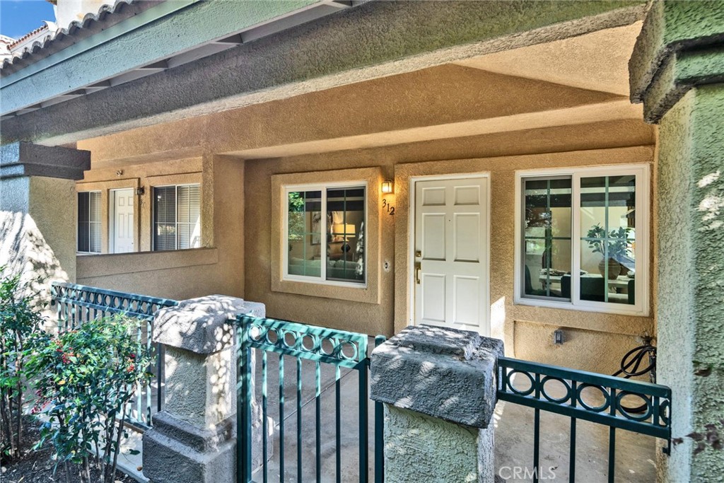 312 Torito Ln