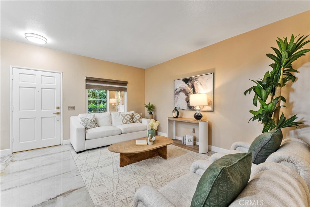 312 Torito Ln