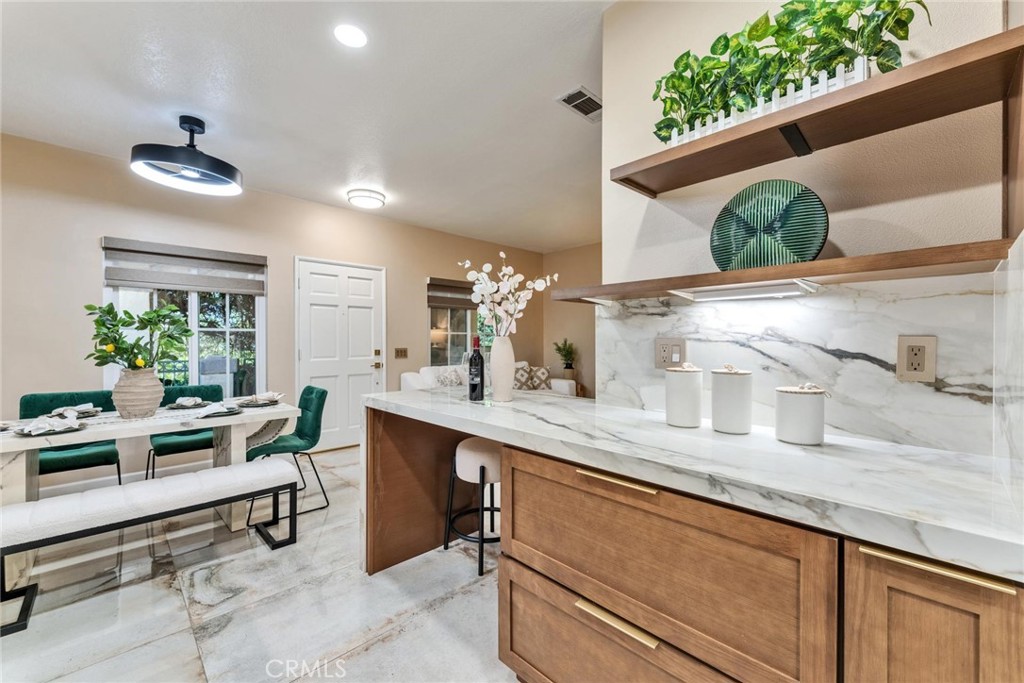 312 Torito Ln