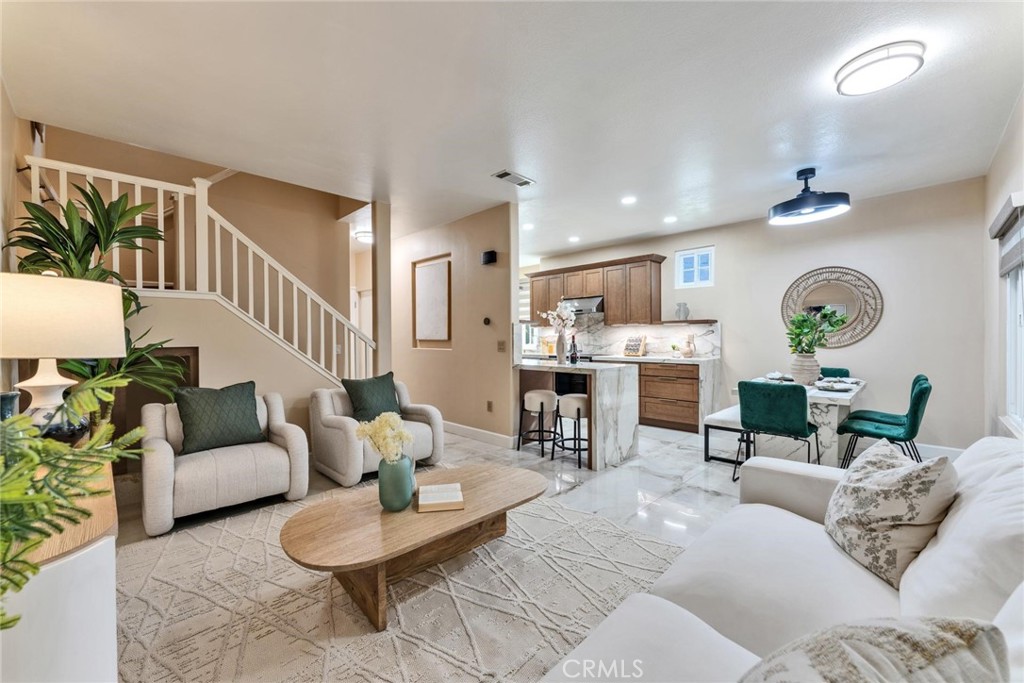 312 Torito Ln