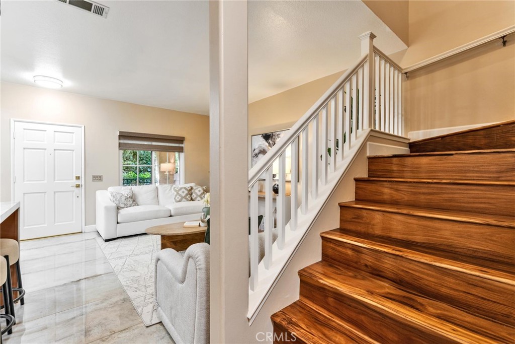 312 Torito Ln