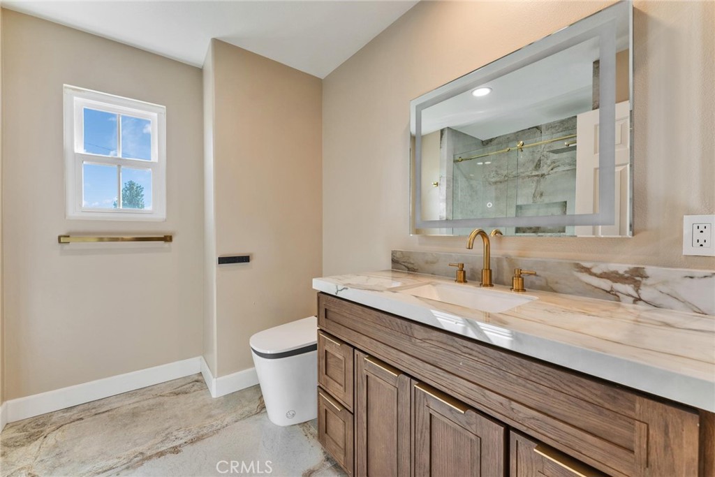 312 Torito Ln