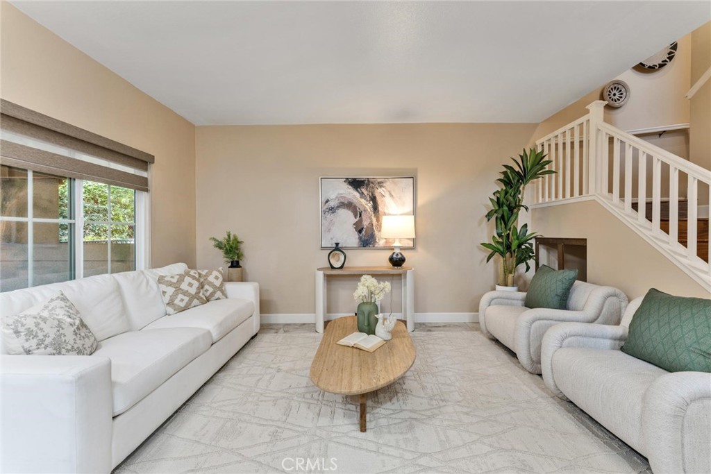 312 Torito Ln