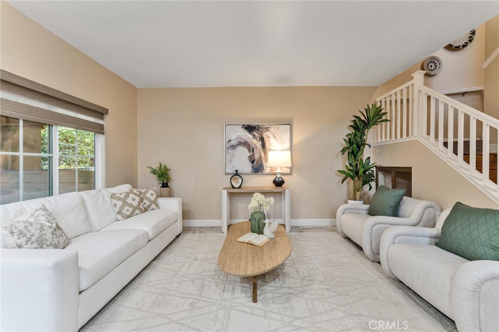 312 Torito Ln