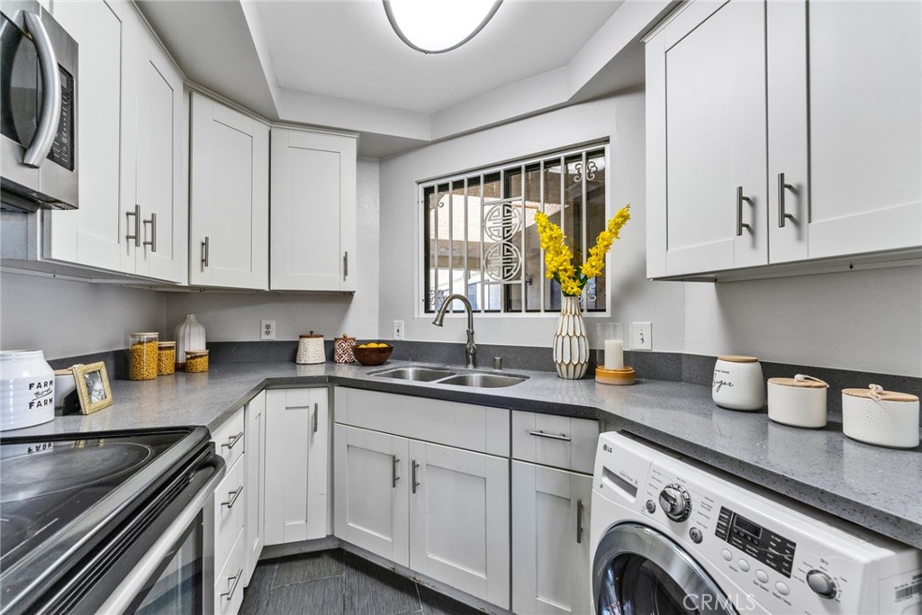 330 N Rural Drive 301