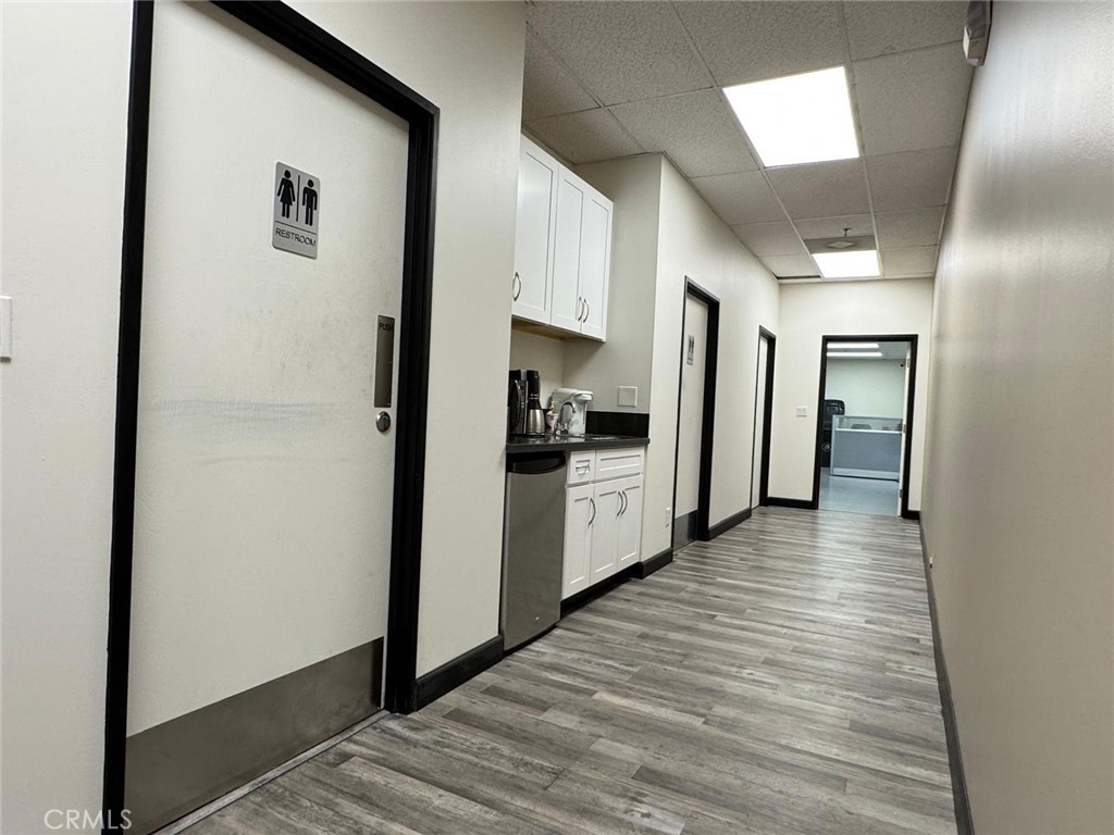 21007 Commerce Point Dr