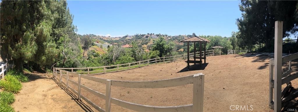 2262 Feather Rock