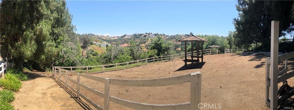 2262 Feather Rock