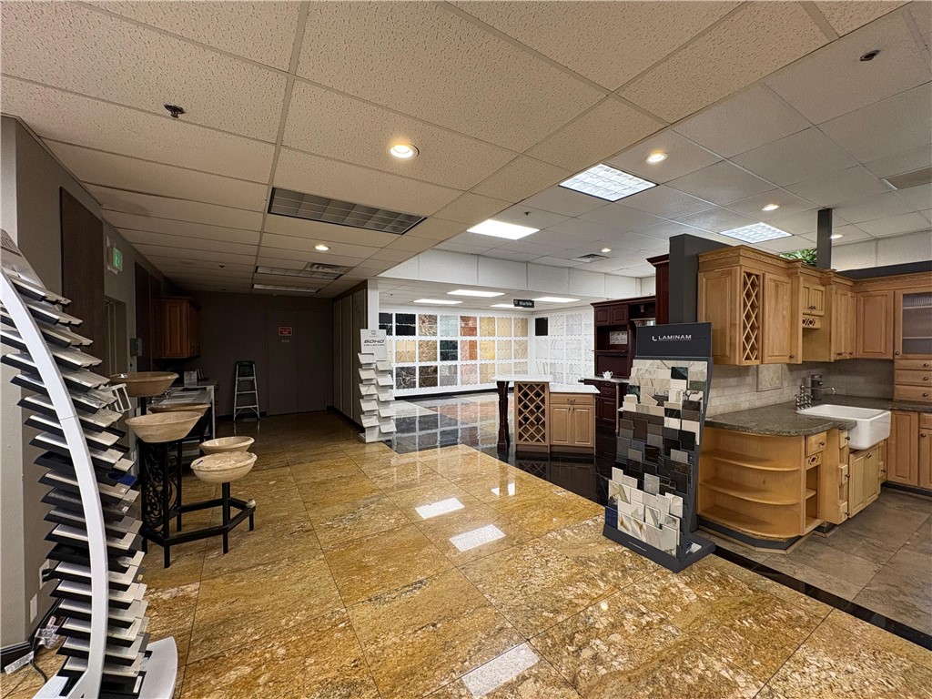 20530 Earlgate