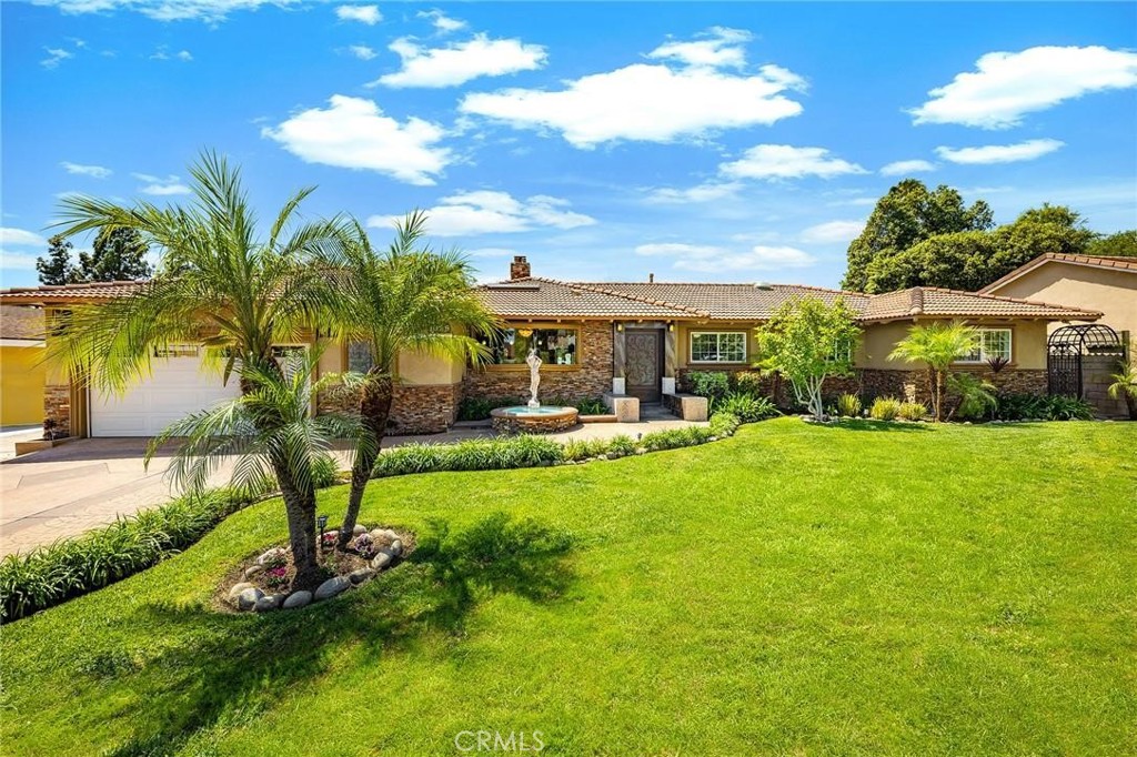 1029 Burnell Oaks Lane