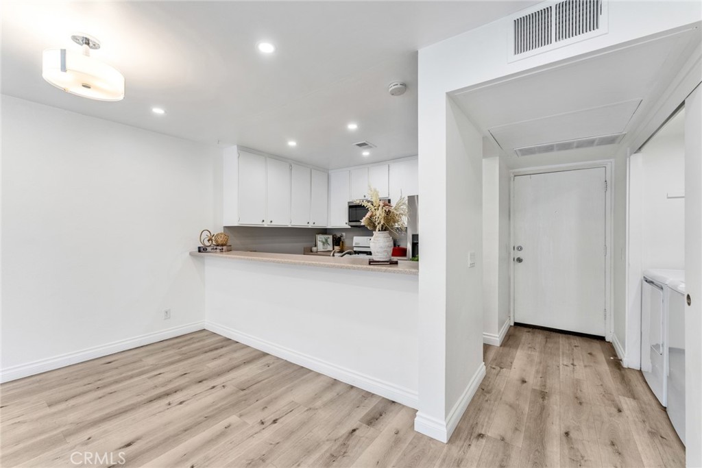 425 Orange Blossom 205