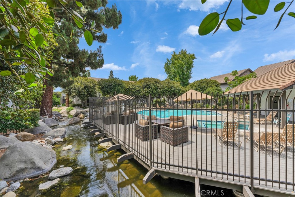 425 Orange Blossom 205