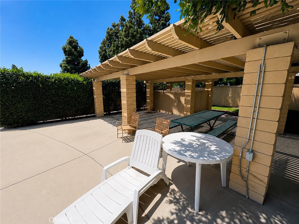918 S Laurelwood 2