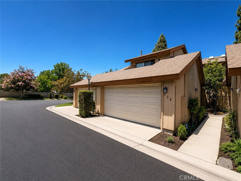918 S Laurelwood 2