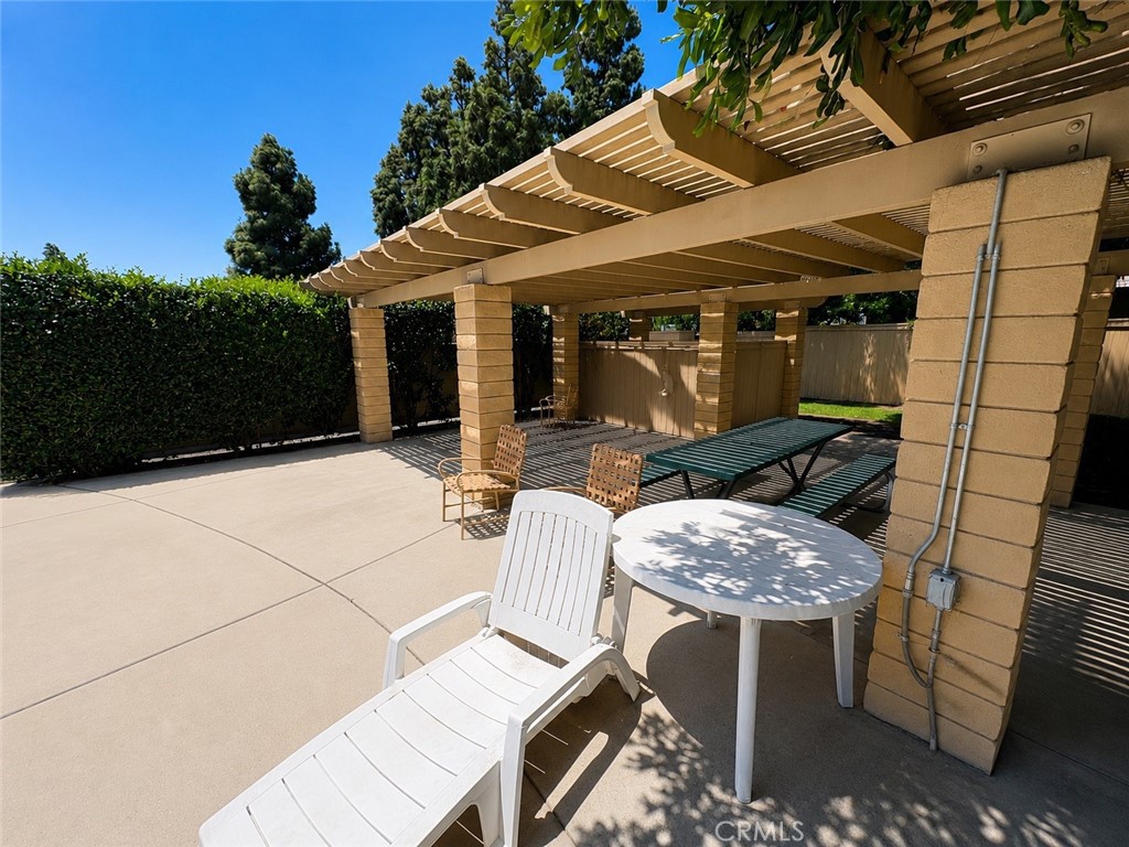 918 S Laurelwood 2