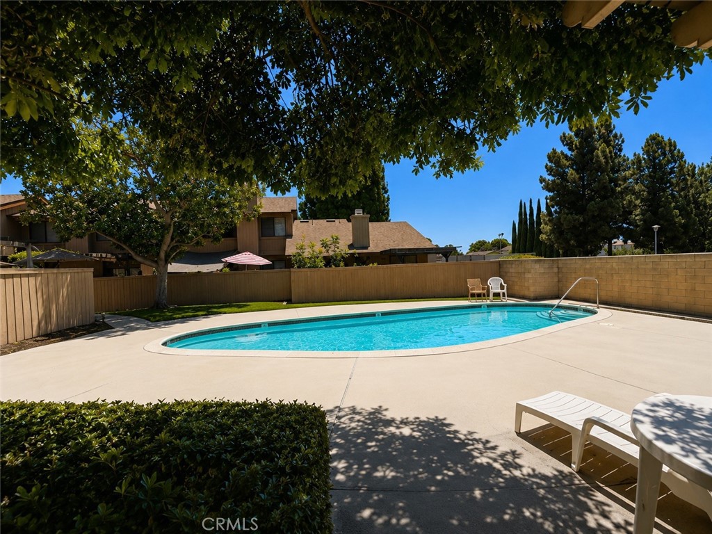 918 S Laurelwood 2