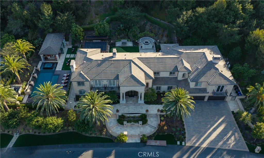 2855 Oak Knoll Drive