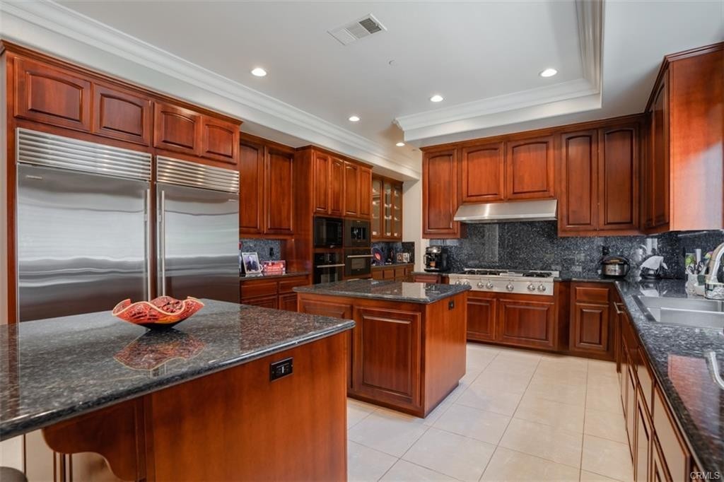 2855 Oak Knoll Drive