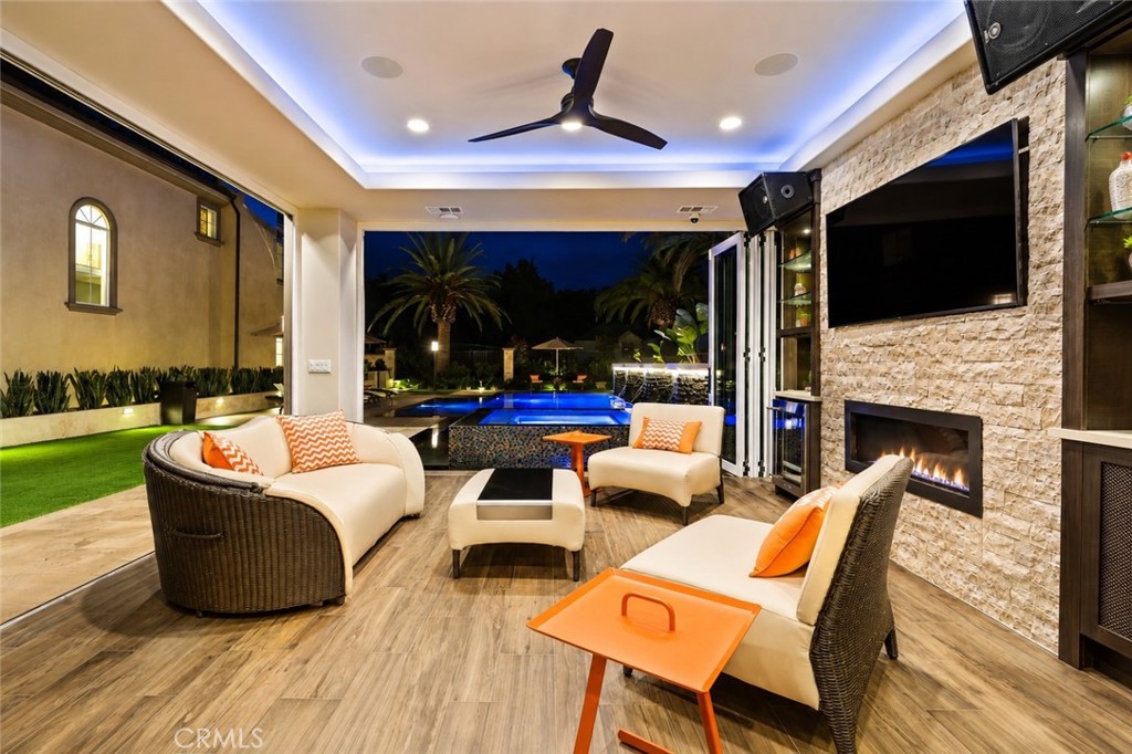 2855 Oak Knoll Drive