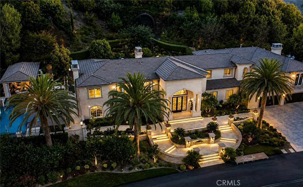 2855 Oak Knoll Drive
