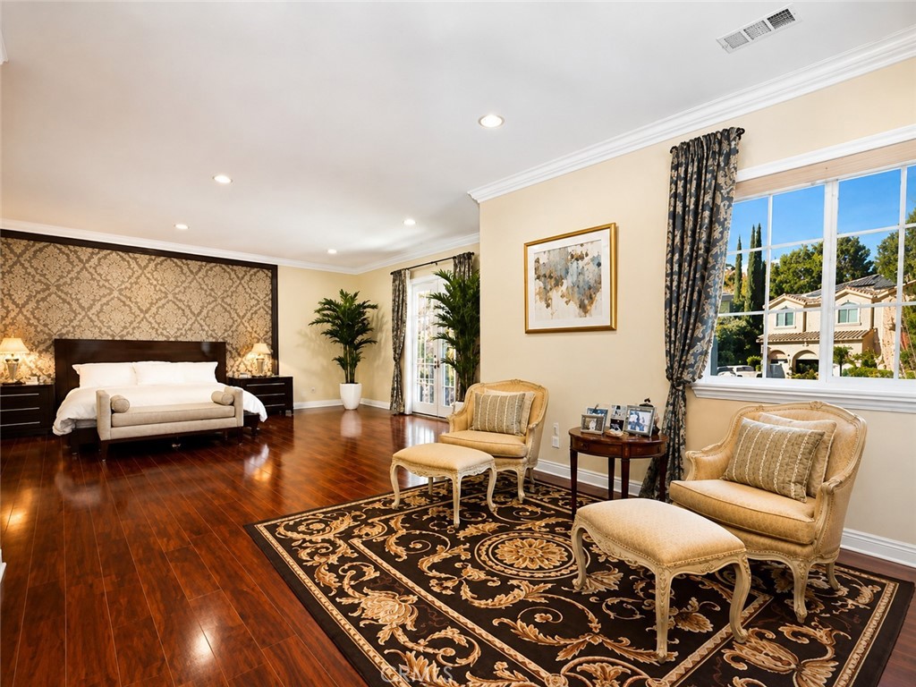2855 Oak Knoll Drive