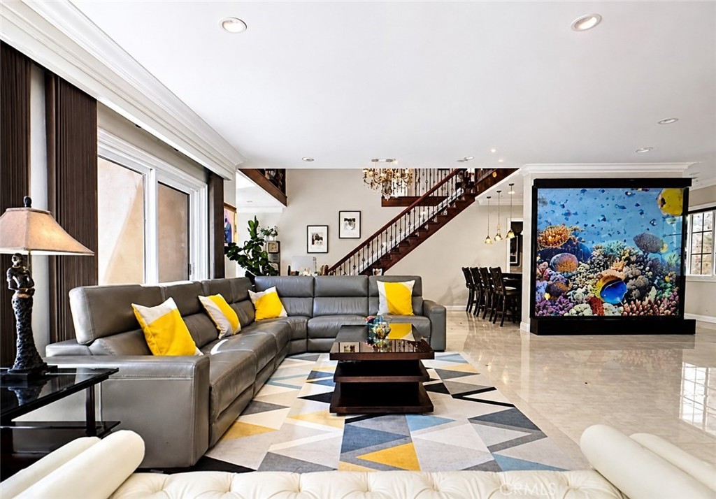 2855 Oak Knoll Drive