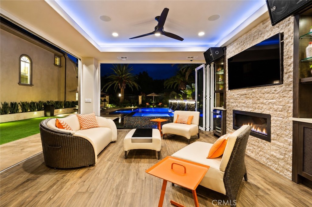 2855 Oak Knoll Drive