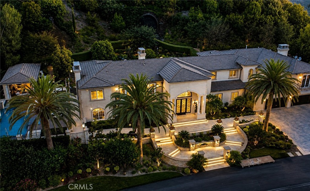 2855 Oak Knoll Drive