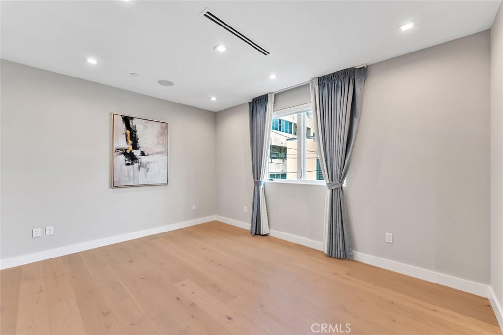 9171 W 3rd Street