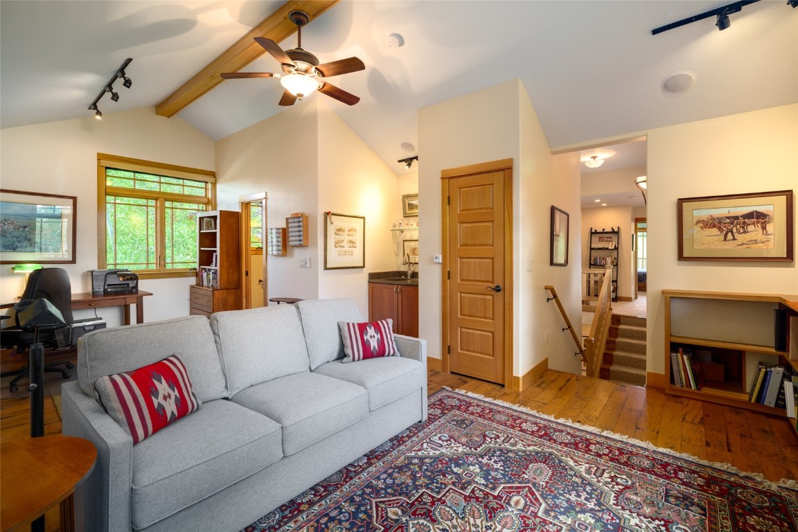 1400 Delta Queen COURT