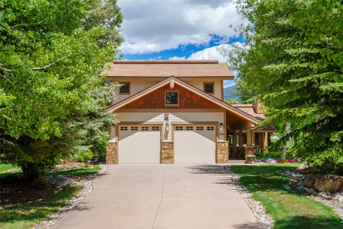 1400 Delta Queen COURT