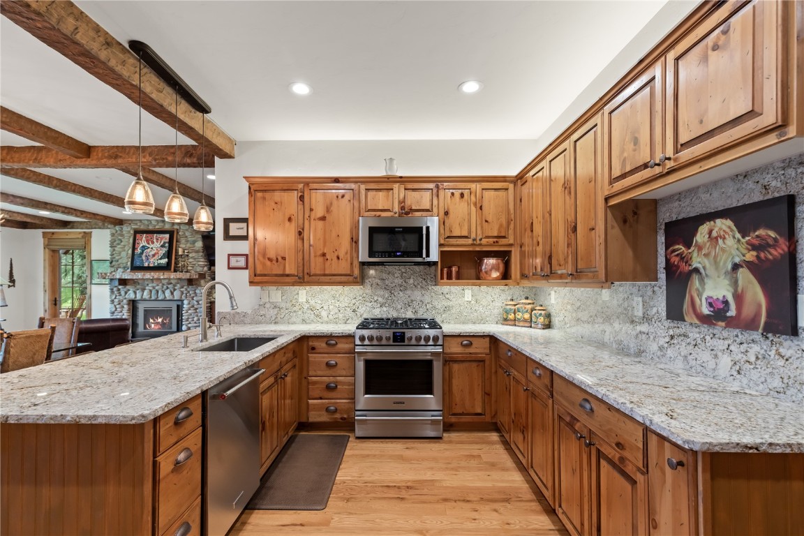 30425 Lakeshore TRAIL