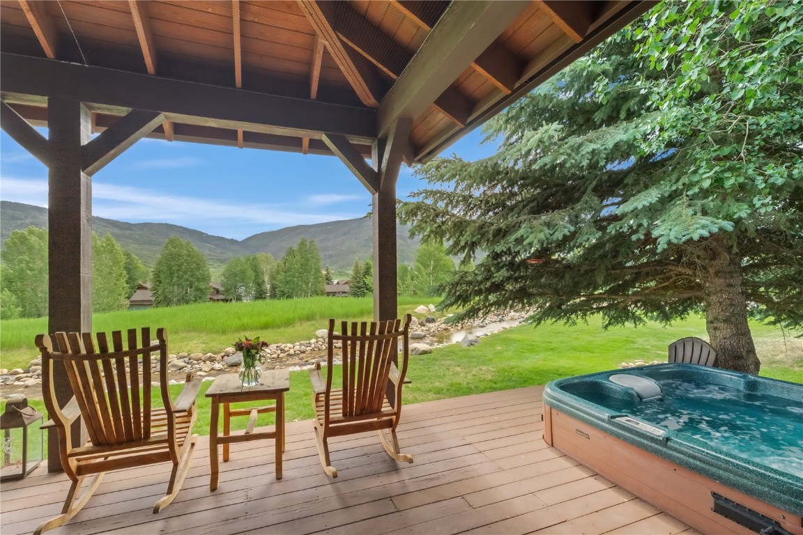 30425 Lakeshore TRAIL