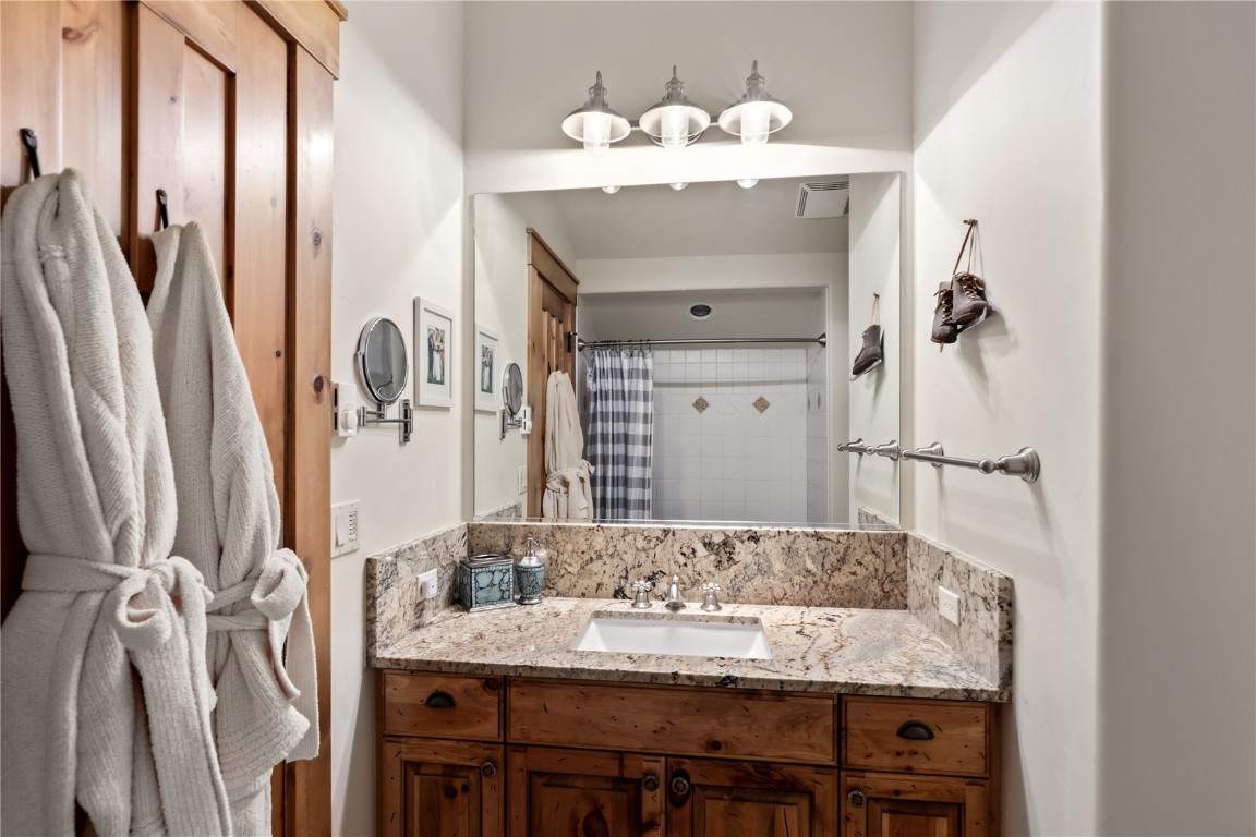 30425 Lakeshore TRAIL